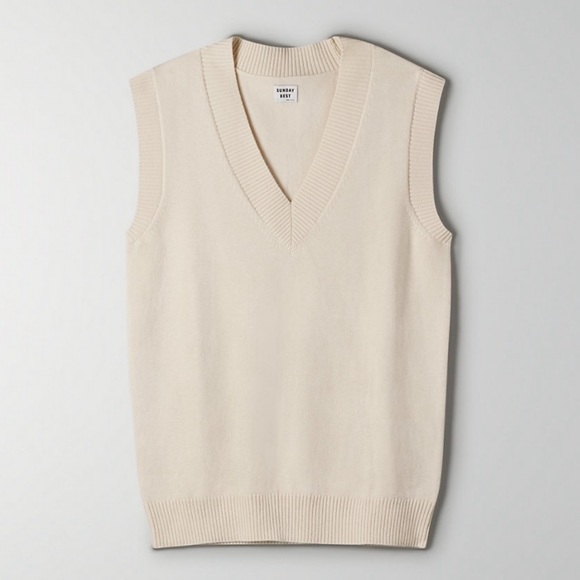 Aritzia Sunday Best Wyatt Vest - Picture 2 of 6